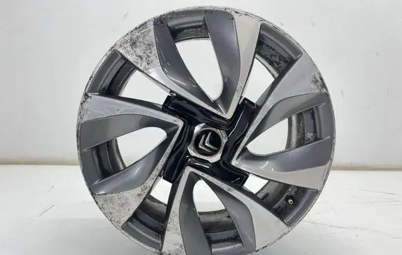 R18 alloy rim
