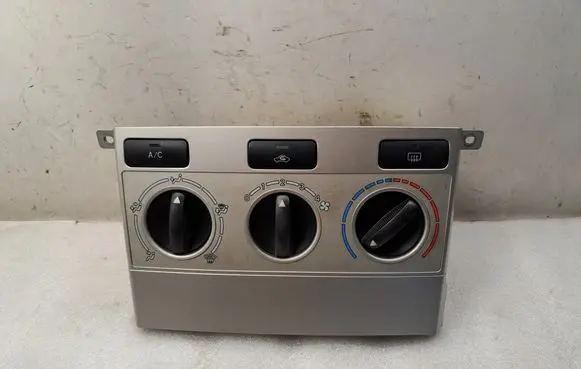 Toyota Corolla Verso AR10 Climate control unit 559000F011