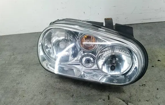 Volkswagen Golf IV Headlight/headlamp 205385