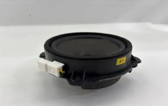Chevrolet Captiva Front door speaker 25907869