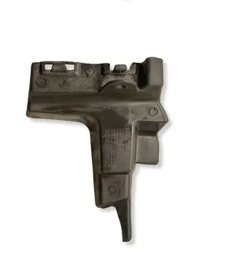 Mercedes-Benz E W212 Front bumper mounting bracket A2128850016