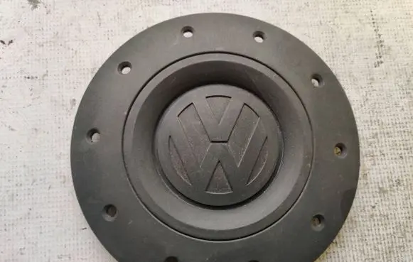 Volkswagen Transporter - Caravelle T5 Original wheel cap 7H0601151B