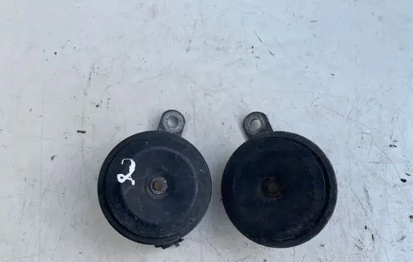 Toyota Avensis T220 Horn signal A28657625