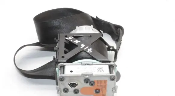 Audi A8 S8 D4 4H Rear seatbelt 4H0857805F
