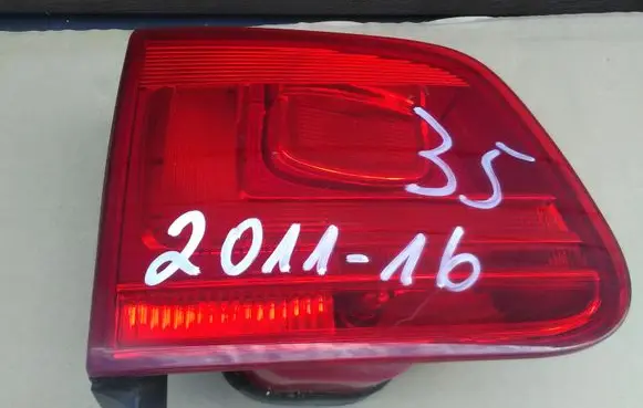 Volkswagen Tiguan Tailgate rear/tail lights 5N0945093G