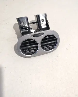 Volkswagen Tiguan Dash center air vent grill 5M0819203