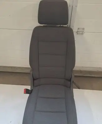 Volkswagen Touran I Second row seats 1T0883063B 8690688