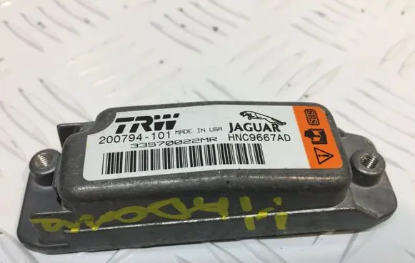 Jaguar XJ X308 Airbag deployment crash/impact sensor HNC9667AD