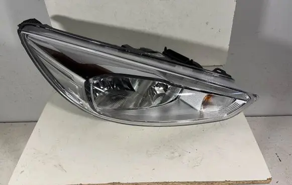 Ford Focus Headlight/headlamp F1EB13W029AFB