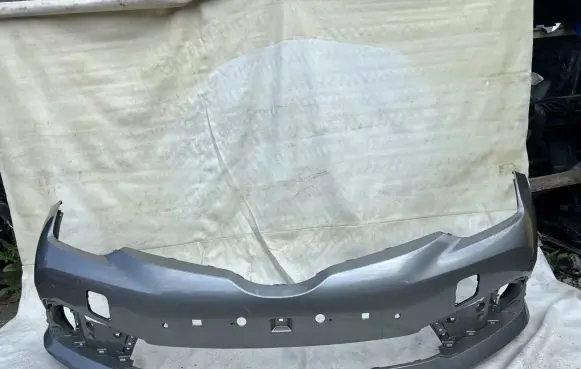 Toyota Auris E180 Front bumper