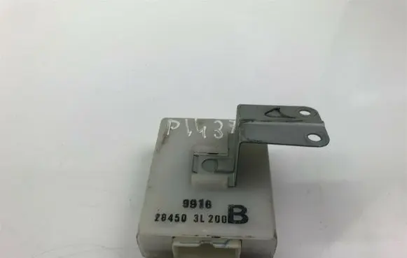 Nissan Maxima Other control units/modules 284503L200 P1437