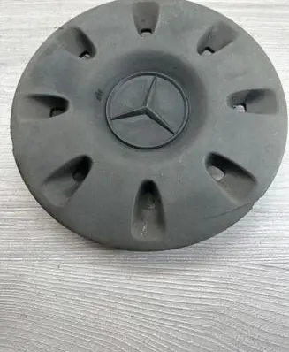 Mercedes-Benz Vito Viano W639 Original wheel cap A6394010825