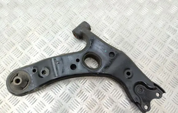 Toyota Corolla E160 E170 Front lower control arm/wishbone 