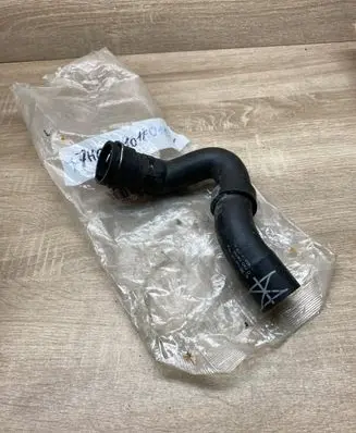 Volkswagen Transporter - Caravelle T5 Engine coolant pipe/hose 7H0122101E
