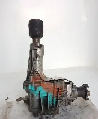Gearbox transfer box case