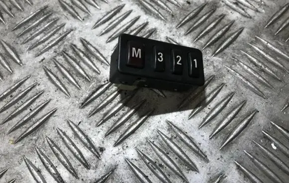 BMW 5 E39 Seat control switch 8352160