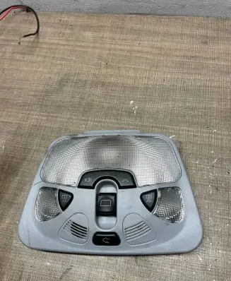 Mercedes-Benz C W203 Front seat light A2038201101 1012134417 KW441CS352