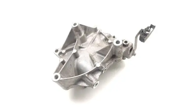 Mercedes-Benz E AMG W212 Engine mounting bracket A6512340339