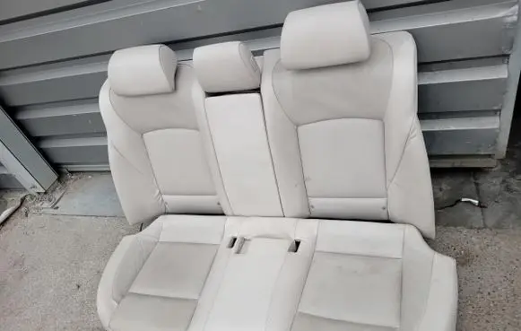 BMW 7 F01 F02 F03 F04 Second row seats 