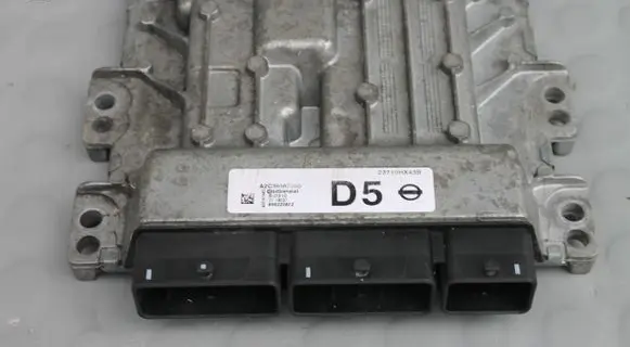 Nissan Qashqai Engine control unit/module 23710HX43B