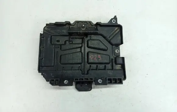 Hyundai i30 Battery tray 37150G4000