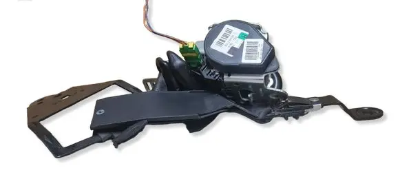 Volvo XC90 Rear seatbelt 6841764