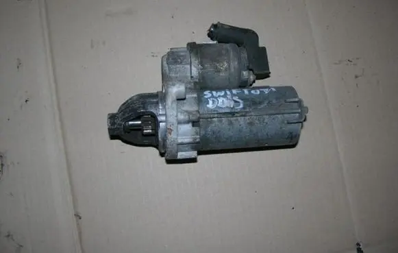 Suzuki Swift I Starter motor 