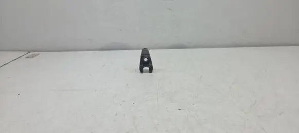 Peugeot 207 Fuel Injector clamp holder 