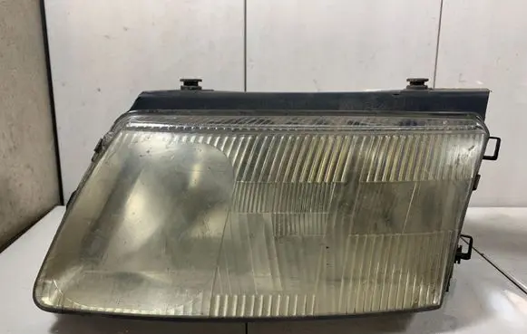 Volkswagen PASSAT B5 Headlight/headlamp 14742500