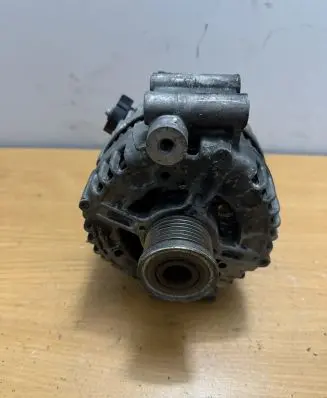 BMW 1 F20 F21 Generator/alternator 0121715011 7557789