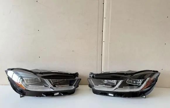Jaguar I-Pace Headlight/headlamp J9D313W030 J9D313W029