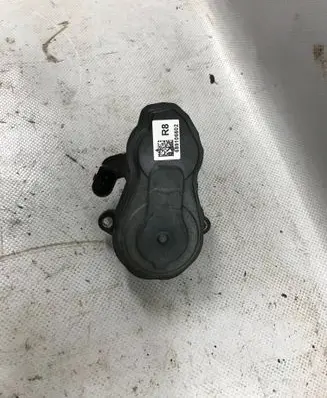 BMW X2 U10 Rear brake caliper 6891066 689106602