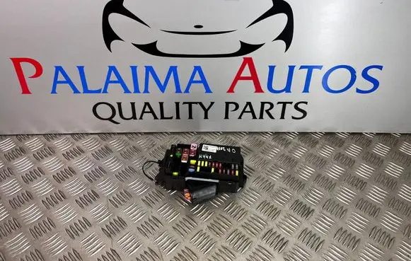 Opel Astra K Fuse module 15513165