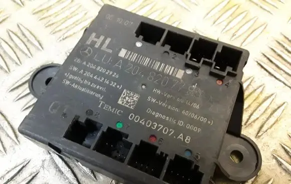 Mercedes-Benz C W204 Door control unit/module 2048207785 A2048207785