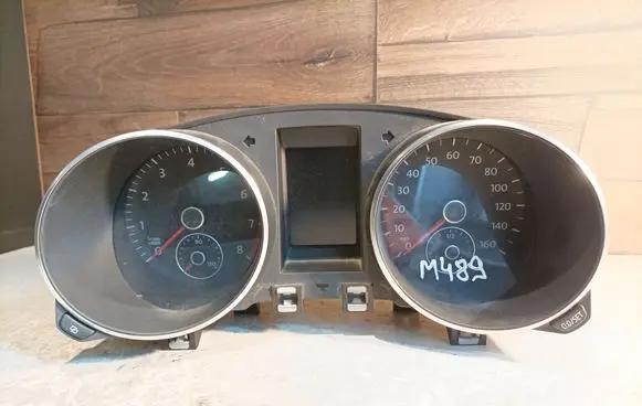 Volkswagen Golf VI Speedometer (instrument cluster) 5K0920960F