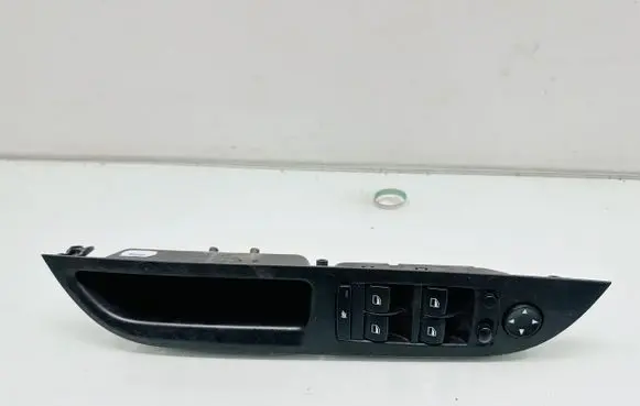 BMW 5 E60 E61 Electric window control switch 9122111 912211101
