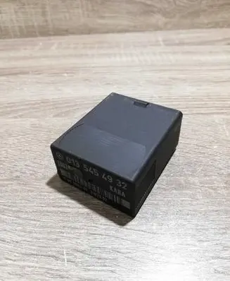 Mercedes-Benz E W124 Other relay 0135454932 05999662