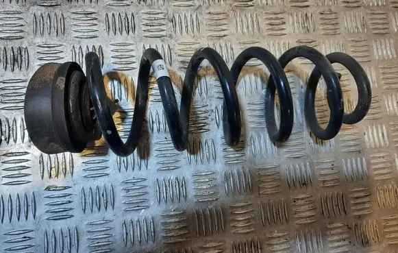 Audi A4 S4 B9 Rear coil spring 8W0511115