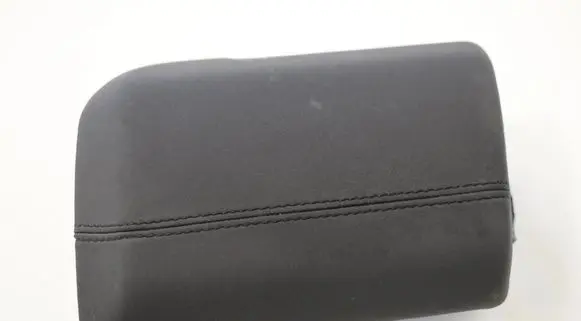 Land Rover Discovery Sport Dashboard glove box trim FK7204304