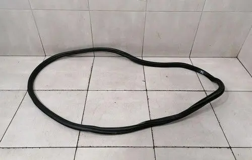 BMW 1 F40 Rubber seal rear door window/glass 8491451