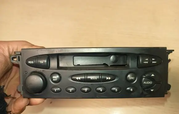 Citroen Xsara Radio/CD/DVD/GPS head unit 963898448003