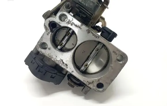 Renault Laguna I Throttle valve 71409400