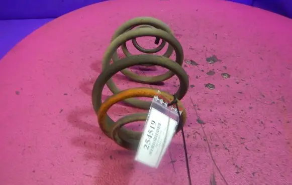 Opel Astra F Rear coil spring