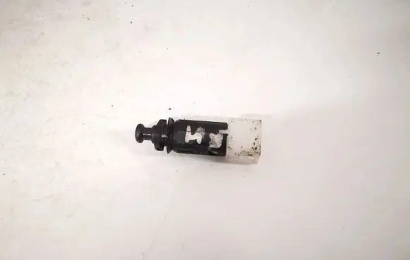 Renault Espace - Grand espace IV Brake pedal sensor switch 414988
