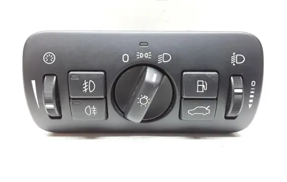 Volvo V70 Light switch 30739415