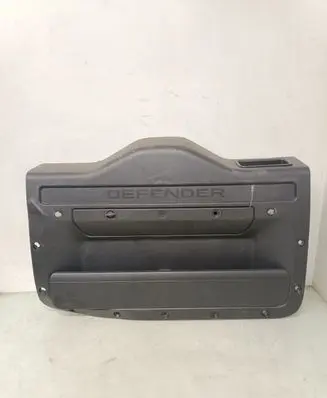 Tailgate trim