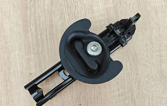 Audi A6 S6 C7 4G Seat belt adjustment motor 8T8857833