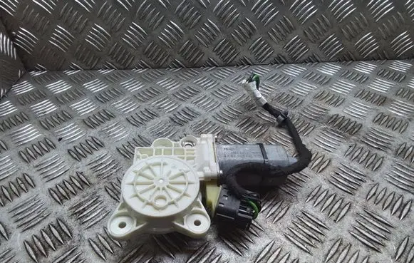 Mercedes-Benz E AMG W211 Front door window regulator motor A2118202942