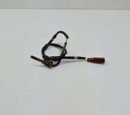 Volkswagen Tiguan Oil temperature sensor 03L906088BA