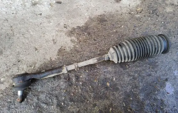 Nissan Almera N16 Steering tie rod 